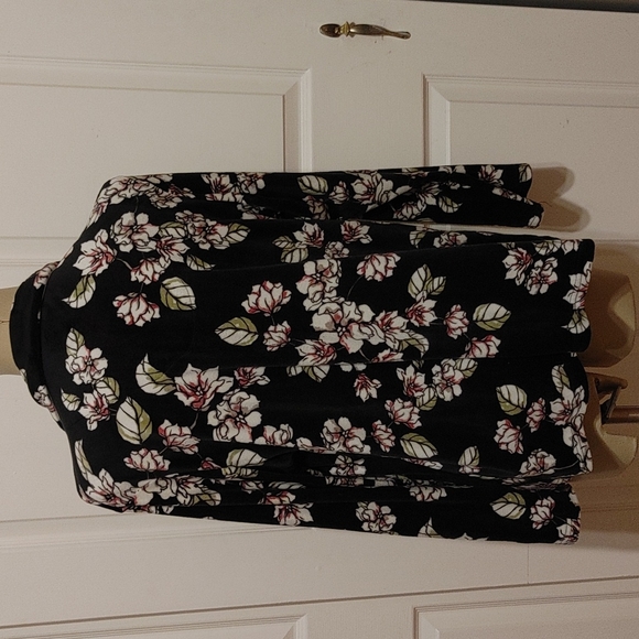 🌸Nicole Miller Pajamas - Picture 6 of 13